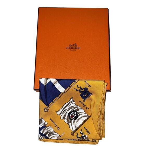Hermes Carré 45cm 16” Square PAVOIS Silk Scarf Yellow x Multicolor W/Box - Picture 1 of 16